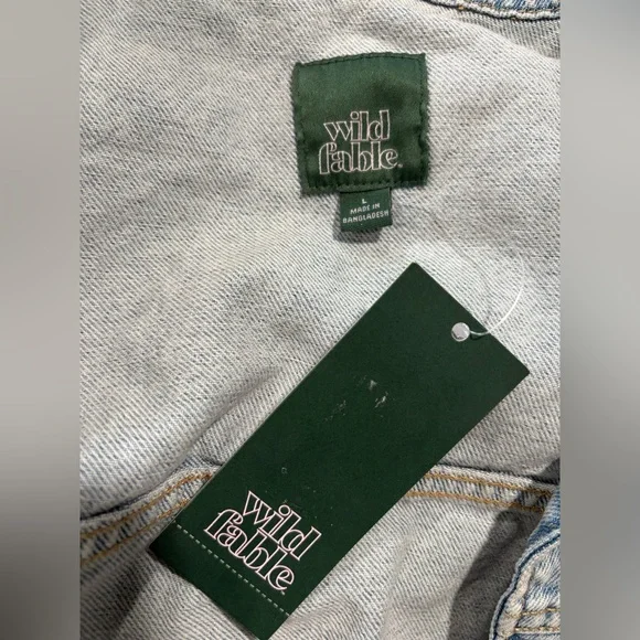 ๐Beautiful ๐ Light Blue Denim Vest NWT ๐ - Picture 7 of 7